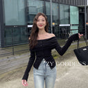 Elegant Off-Shoulder Long-Sleeve T-Shirt for Women, Early Autumn Slim-Fit Base Shirt with Contrasting Color Stripes, Melade Ins